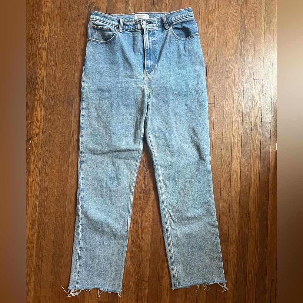 Abercrombie & Fitch 90s Ultra High Rise Straight Jean